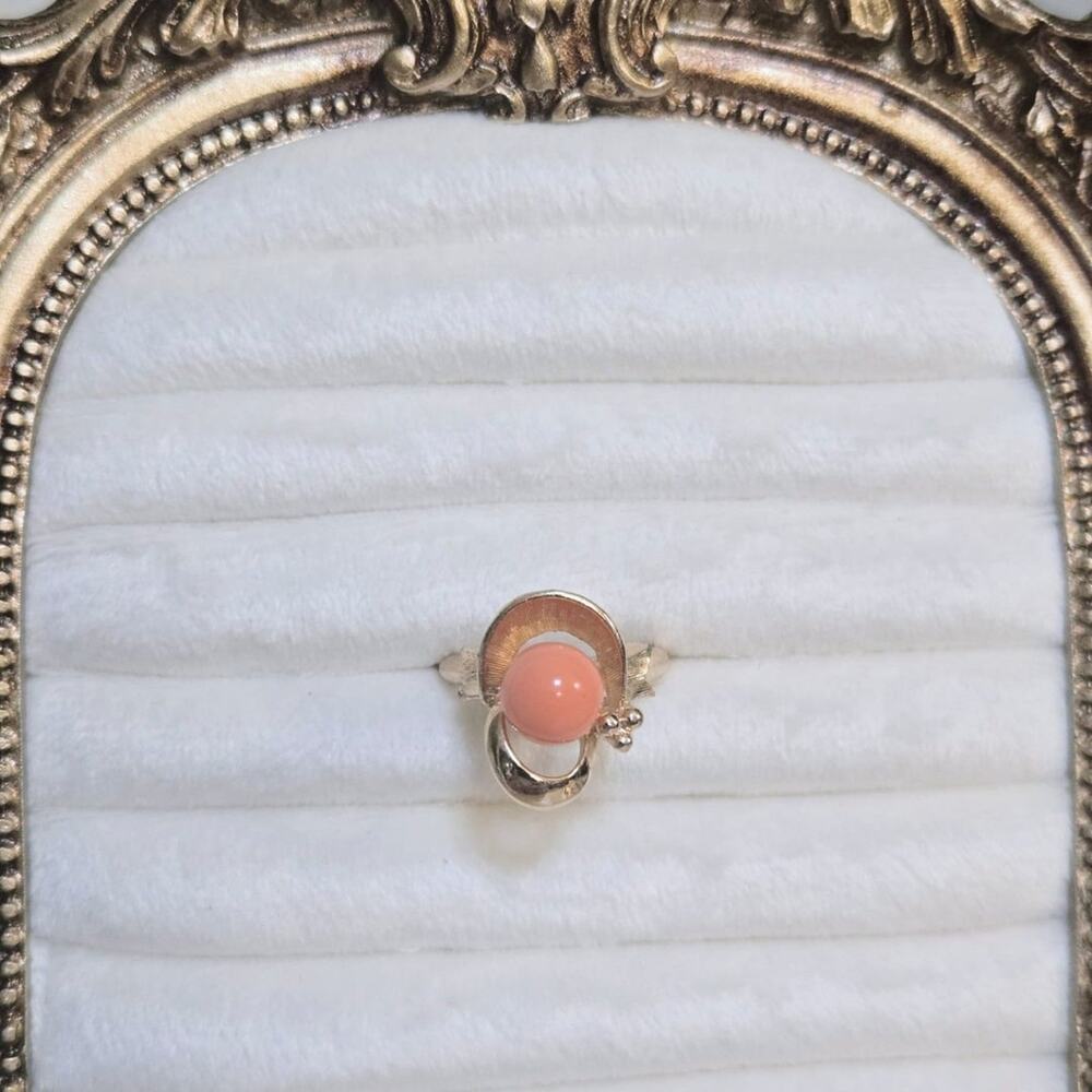 Vintage Avon Camille+Lucie adjustable cocktail ring